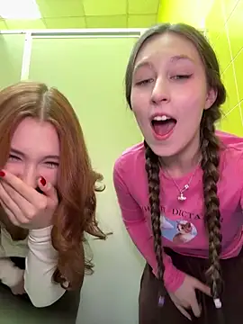 FroggyAnna online show from December 2025 04:40:02 PM