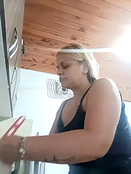 Snapshot of Alanna_Grays chatting on November 2025 03:57:02 PM Alanna Grays online show from November 2025 03:57:02 PM