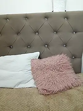Isbettyche online show from October 2025 08:17:02 PM