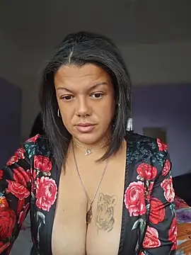 Snapshot of GoddessChantelle chatting on May 2026 10:43:02 AM GoddessChantelle online show from May 2026 10:43:02 AM