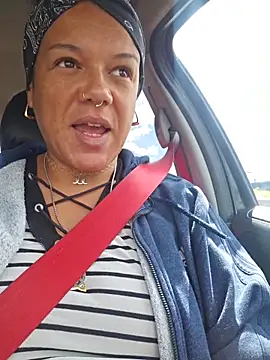 Snapshot of GoddessChantelle chatting on May 2026 10:02:02 AM GoddessChantelle online show from May 2026 10:02:02 AM