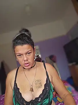Snapshot of GoddessChantelle chatting on June 2026 11:43:01 AM GoddessChantelle online show from June 2026 11:43:01 AM