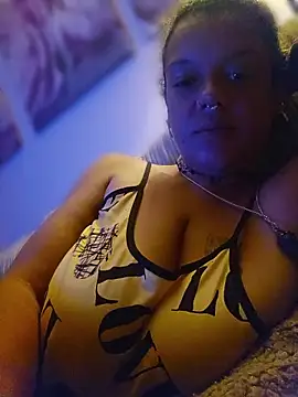 Snapshot of GoddessChantelle chatting on June 2026 10:48:01 PM GoddessChantelle online show from June 2026 10:48:01 PM
