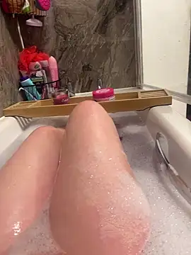 Imogenbabyyy online show from January 2026 06:23:01 PM