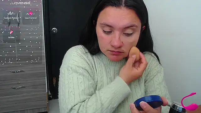 EmilySpicy online show from September 2025 05:52:01 PM