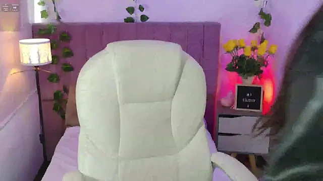 VioletBlacke  online show from December 2025 02:04:01 PM