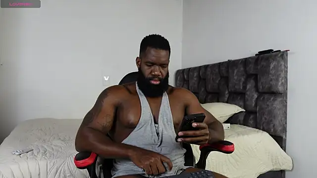 Snapshot of james_musclebbc chatting on June 2026 09:49:01 PM james musclebbc online show from June 2026 09:49:01 PM