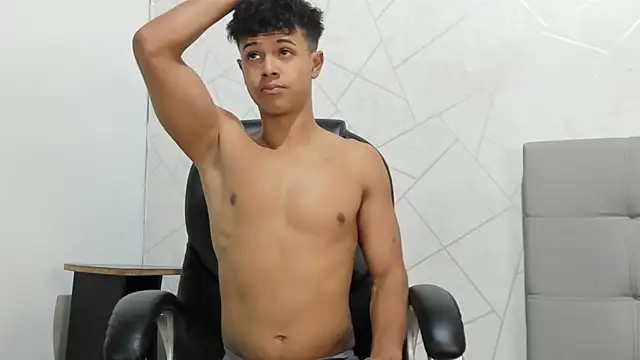 Alex Colton7 online show from November 2025 03:51:01 AM