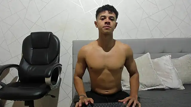 Alex Colton7 online show from October 2025 04:55:02 AM