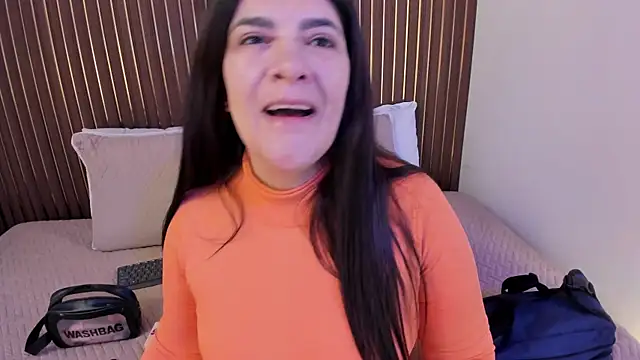 Roxie-NS online show from November 2025 12:20:01 PM