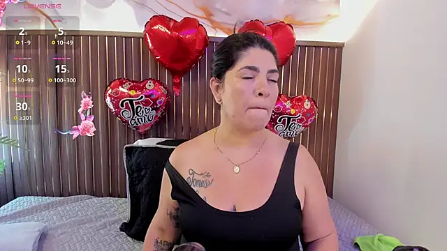 Roxie-NS online show from February 2026 12:48:01 PM