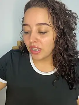 LoanaSantos online show from November 2025 11:53:01 PM