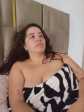 LoanaSantos online show from June 2026 01:22:01 PM