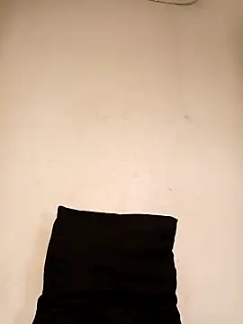 Liahdiaz  online show from December 2025 03:56:02 PM