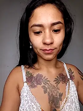 Liahdiaz  online show from December 2025 01:17:02 PM