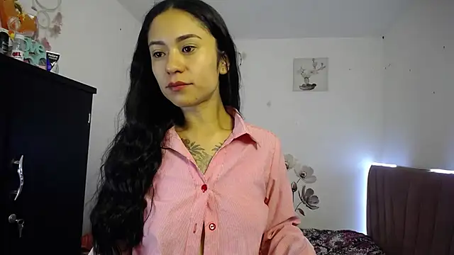 Liahdiaz  online show from July 2026 01:41:02 PM