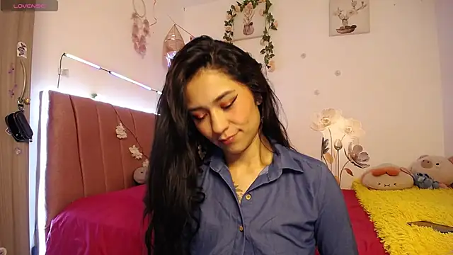 Liahdiaz  online show from April 2026 04:24:02 PM