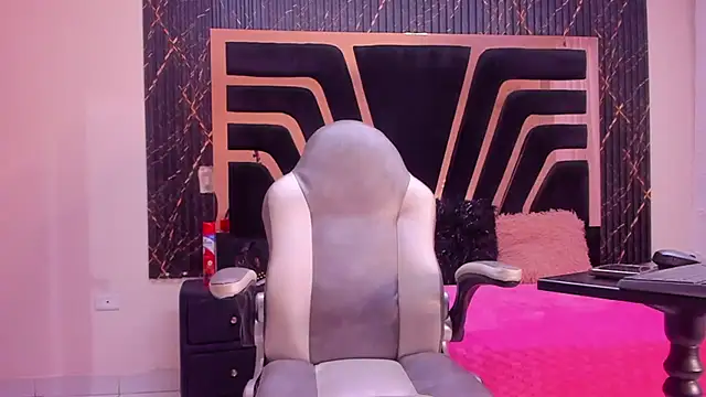 LicyEvans1 online show from October 2025 01:45:02 PM