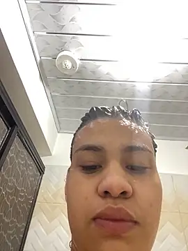 miawhithee online show from December 2025 12:00:01 AM