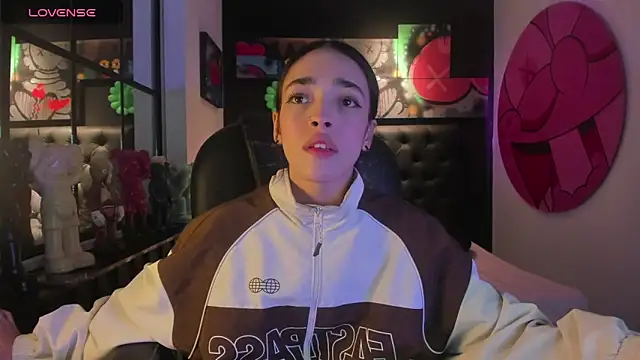 miIa bratz online show from March 2026 08:37:01 PM