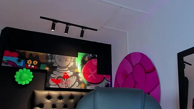 miIa bratz online show from May 2026 08:56:01 PM