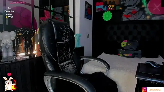 miIa bratz online show from February 2026 08:15:02 PM