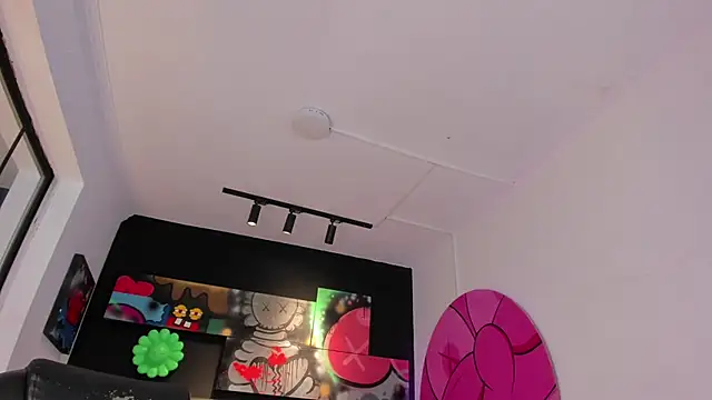 miIa bratz online show from February 2026 07:37:01 PM