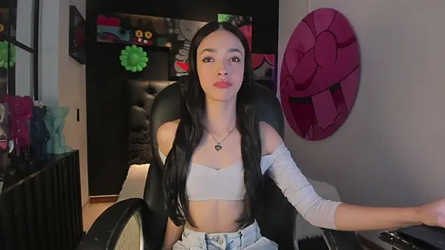 miIa bratz online show from February 2026 07:33:01 PM