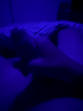 alex110429 online show from October 2025 10:33:01 PM