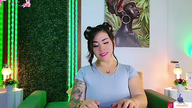 sarawolff online show from June 2026 05:52:01 AM