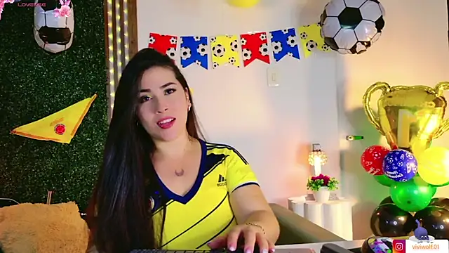 sarawolff online show from June 2026 05:39:01 AM
