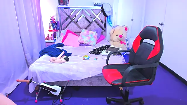 Luna Analya online show from February 2026 01:02:01 PM