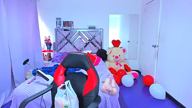 Luna Analya online show from February 2026 12:48:01 PM