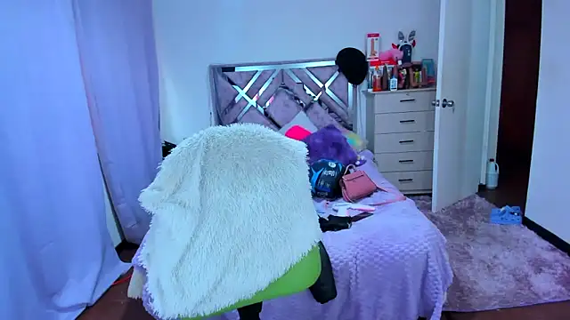 Luna Analya online show from November 2025 11:58:01 AM