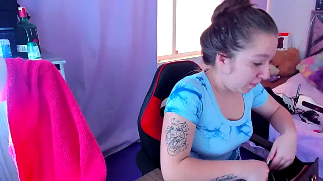 Luna Analya online show from April 2026 01:35:02 PM