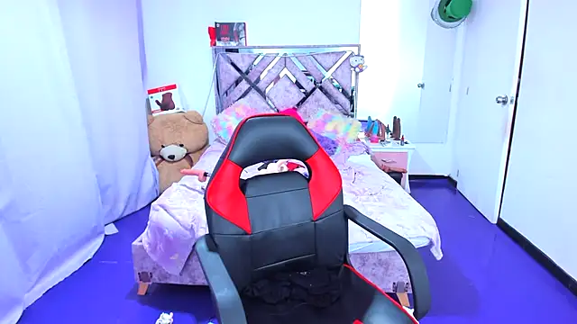 Snapshot of Luna_Analya chatting on March 2026 04:47:02 AM Luna Analya online show from March 2026 04:47:02 AM