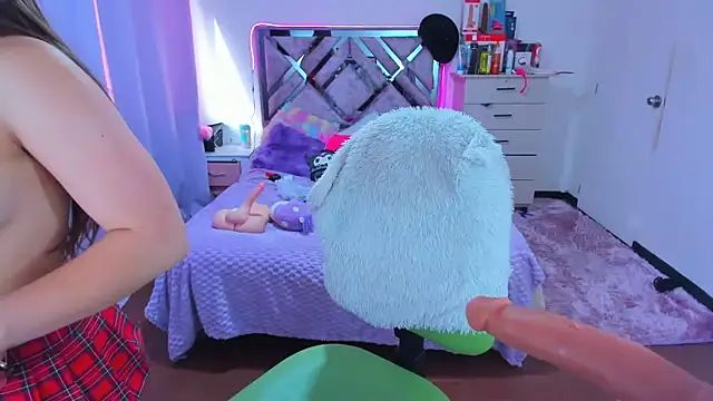 Luna Analya online show from November 2025 12:30:01 PM