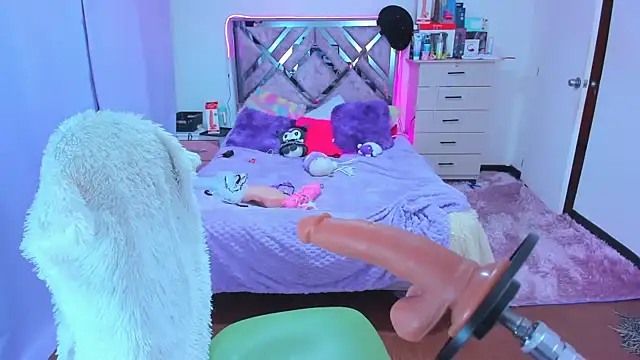 Luna Analya online show from November 2025 12:36:01 AM