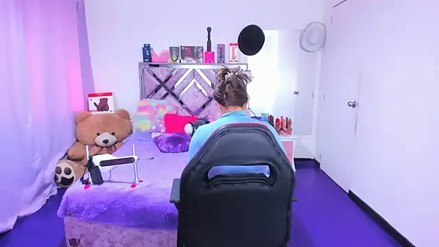 Luna Analya online show from March 2026 02:57:01 PM