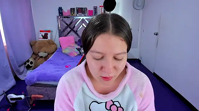 Snapshot of Luna_Analya chatting on March 2026 01:48:02 PM Luna Analya online show from March 2026 01:48:02 PM