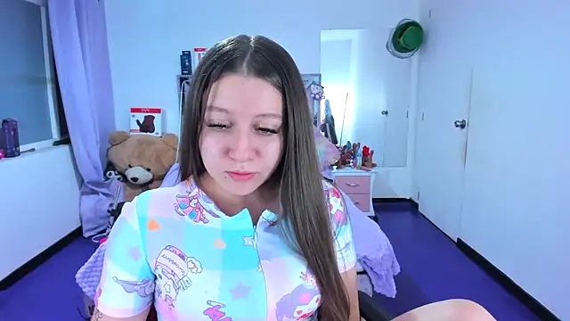 Snapshot of Luna_Analya chatting on April 2026 02:02:02 AM Luna Analya online show from April 2026 02:02:02 AM