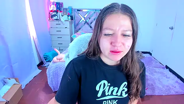 Luna Analya online show from October 2025 01:10:02 PM