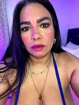 Vicky Saidi online show from October 2025 12:06:02 PM