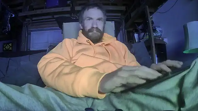 Snapshot of Tiggitytomociti chatting on February 2026 12:23:01 PM Tiggitytomociti online show from February 2026 12:23:01 PM