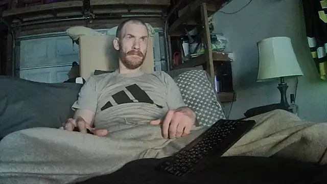 Snapshot of Tiggitytomociti chatting on February 2026 06:14:01 AM Tiggitytomociti online show from February 2026 06:14:01 AM