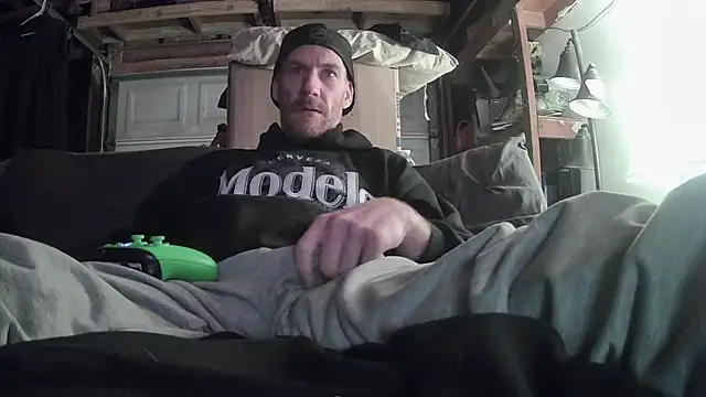 Snapshot of Tiggitytomociti chatting on February 2026 06:37:01 AM Tiggitytomociti online show from February 2026 06:37:01 AM