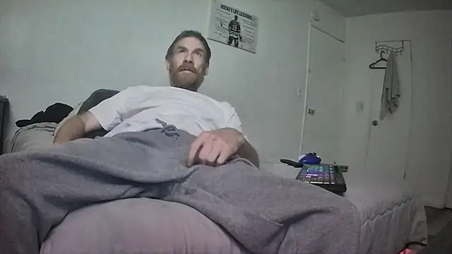 Snapshot of Tiggitytomociti chatting on July 2026 06:08:02 AM Tiggitytomociti online show from July 2026 06:08:02 AM