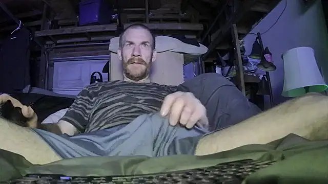 Snapshot of Tiggitytomociti chatting on February 2026 12:38:01 PM Tiggitytomociti online show from February 2026 12:38:01 PM