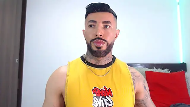 andrea de lucaa online show from February 2026 08:26:01 PM