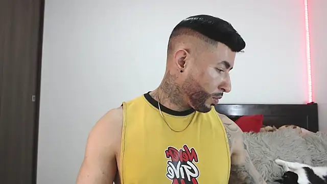 andrea de lucaa online show from March 2026 03:21:01 AM